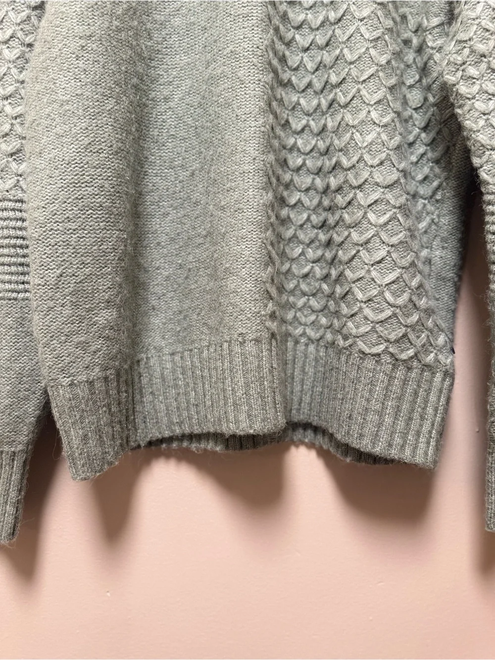 Ted Baker—Men's Textured Knit Wool-Blend Sweater Size 7/3XL